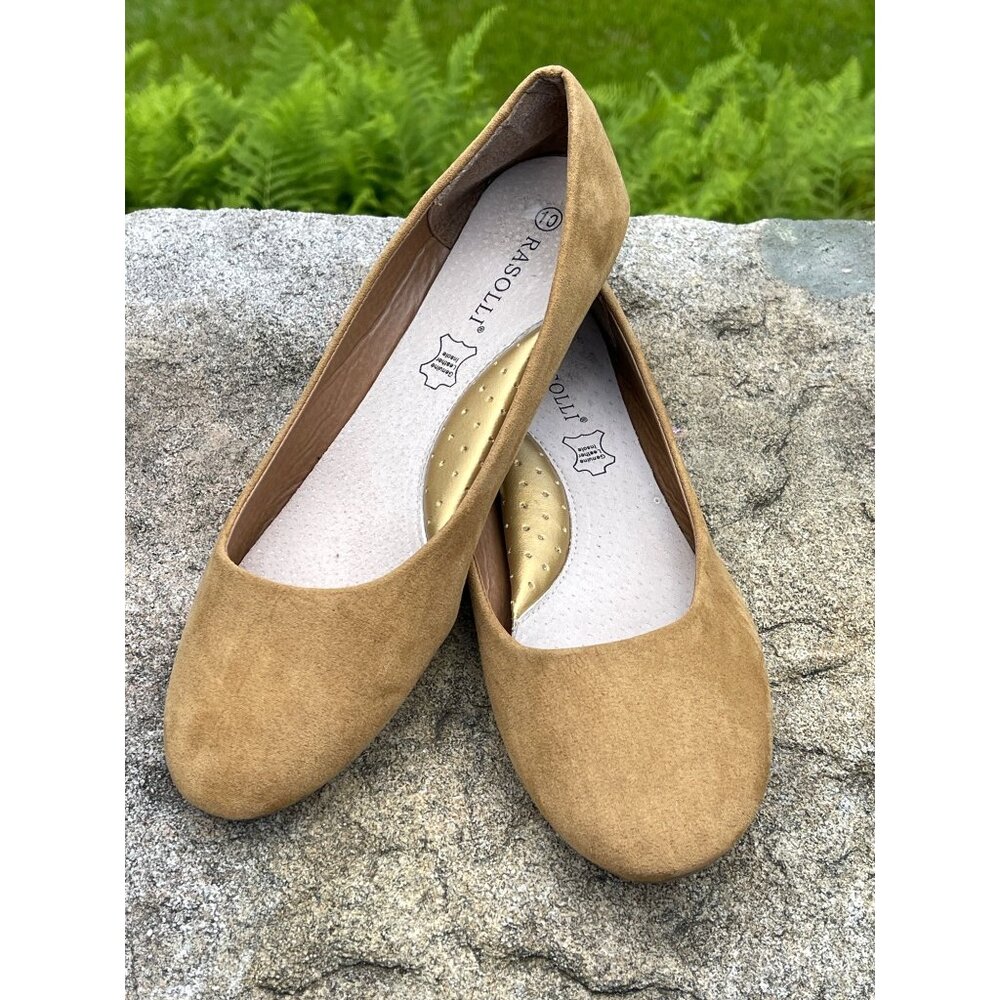 Rasolli Tan Lightweight Ballerina Flats Women Size 10